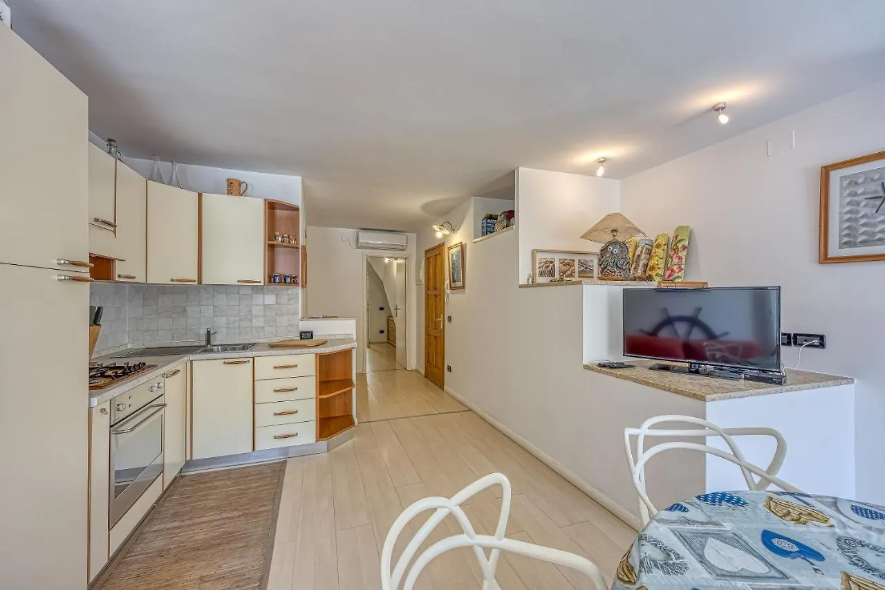 Astra 1 Veli Losinj Harbour View - Happy Rentals Apartment