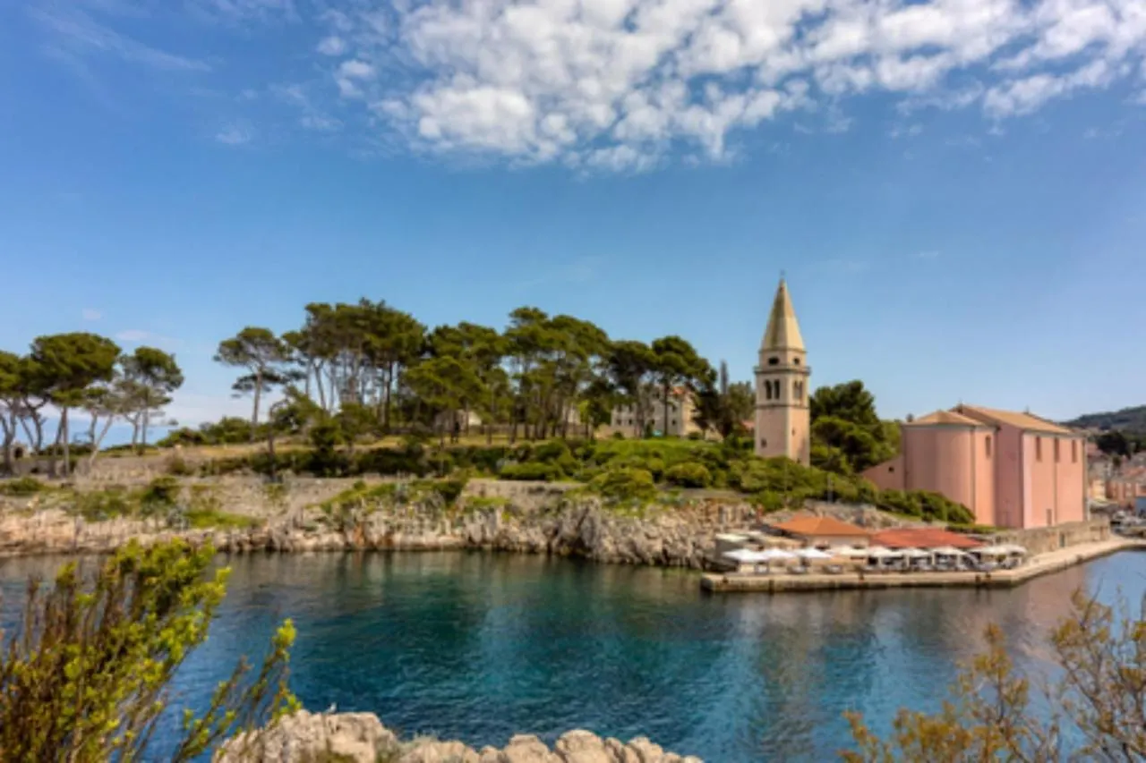 Apartment Astra 1 Veli Losinj Harbour View - Happy Rentals Croatia
