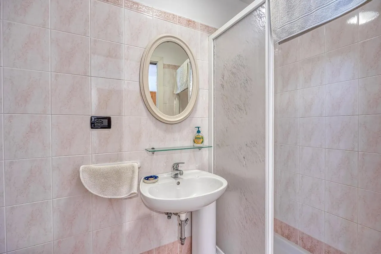 Apartment Astra 1 Veli Losinj Harbour View - Happy Rentals