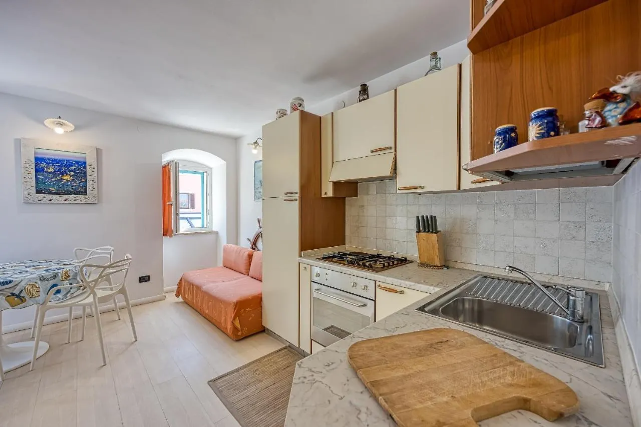 Astra 1 Veli Losinj Harbour View - Happy Rentals